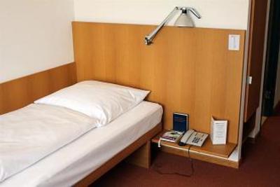 фото отеля Parkhotel Ostfildern