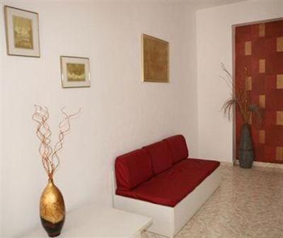 фото отеля Aspro Spiti Apartments
