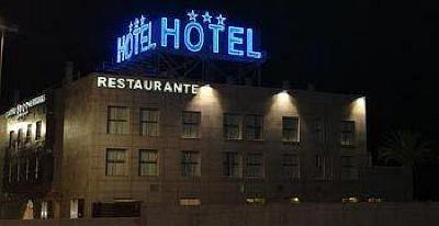 фото отеля Hotel Cuatro Hermanas