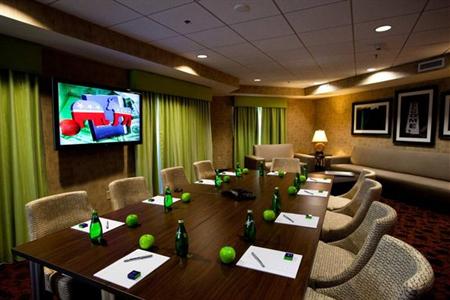 фото отеля Hampton Inn & Suites Chattanooga / Downtown