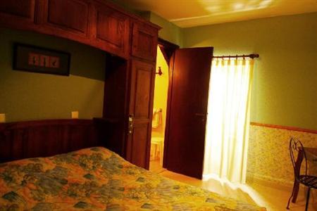 фото отеля Hotel Pontet