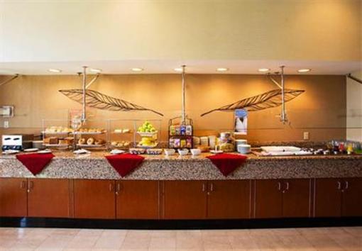 фото отеля Courtyard by Marriott Fort Lauderdale East
