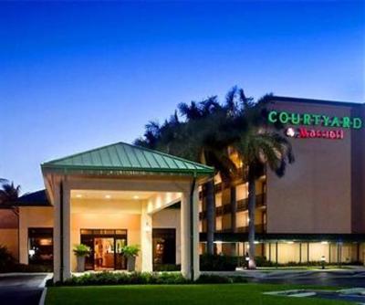 фото отеля Courtyard by Marriott Fort Lauderdale East