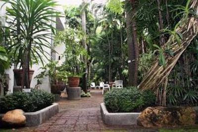 фото отеля Babylon Bangkok Bed & Breakfast