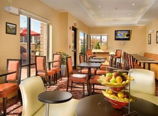 фото отеля TownePlace Suites Lexington Park Patuxent Naval Station