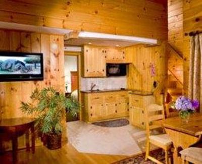 фото отеля Golden Arrow Lakeside Resort