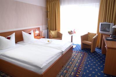 фото отеля Kurhotel Pyramide Bad Windsheim