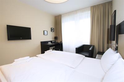 фото отеля Hotel am Karlstor