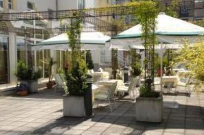 фото отеля President Hotel Bonn