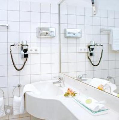 фото отеля President Hotel Bonn