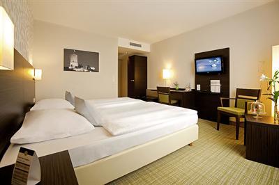фото отеля President Hotel Bonn