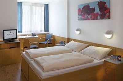 фото отеля Allyouneed Hotel Vienna 2