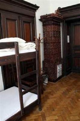 фото отеля Dizzy Daisy Hostel DD Downtown