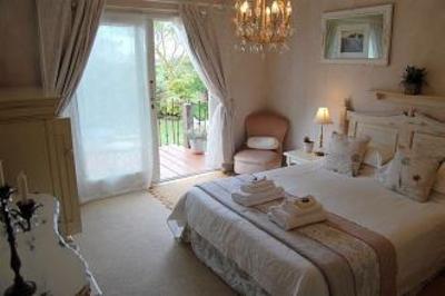 фото отеля Petite Provence Bed & Breakfast Salt Rock