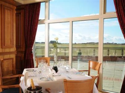 фото отеля Carnoustie Golf Hotel