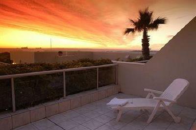 фото отеля Dolphin Beach Hotel Cape Town