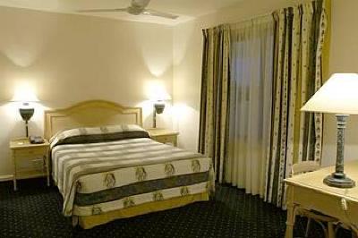 фото отеля Dolphin Beach Hotel Cape Town