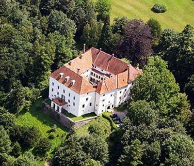фото отеля Schloss Ernegg