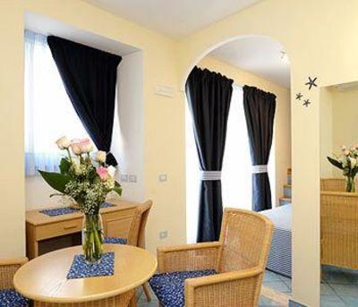 фото отеля Sharon House