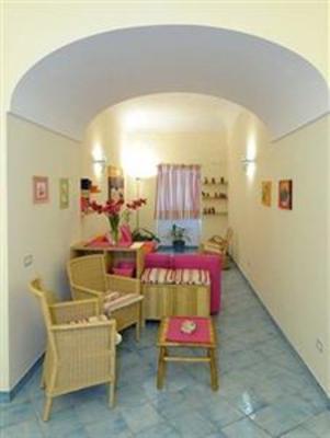 фото отеля Sharon House