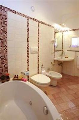 фото отеля Sharon House