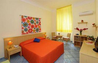 фото отеля Sharon House