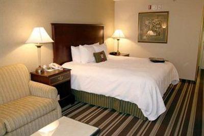 фото отеля Hampton Inn & Suites Memphis - Beale Street