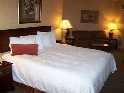 фото отеля Hampton Inn & Suites Memphis - Beale Street