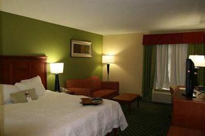 фото отеля Hampton Inn Youngstown North