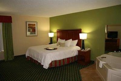 фото отеля Hampton Inn Youngstown North