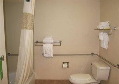 фото отеля Hampton Inn Youngstown North