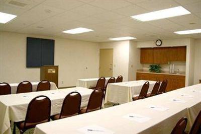 фото отеля Hampton Inn Youngstown North