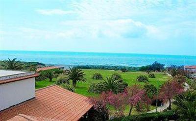 фото отеля Hotel Torre Del Sole Tarquinia