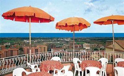 фото отеля Hotel Torre Del Sole Tarquinia