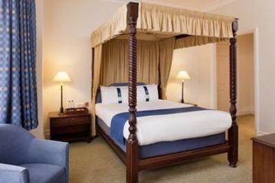 фото отеля Holiday Inn Farnborough