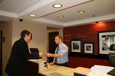 фото отеля Hampton Inn Pittsburgh - McKnight Rd.