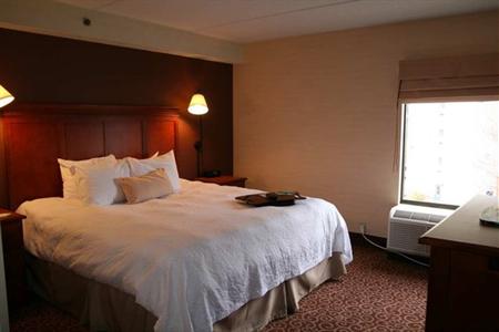 фото отеля Hampton Inn Pittsburgh - McKnight Rd.
