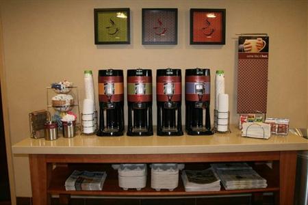 фото отеля Hampton Inn Pittsburgh - McKnight Rd.