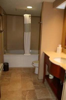 фото отеля Hampton Inn Pittsburgh - McKnight Rd.