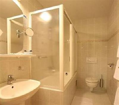 фото отеля Hotel Corinthia