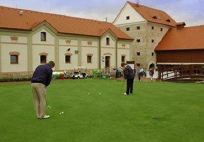 фото отеля Courtyard Pilsen