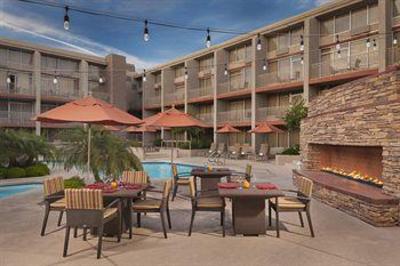 фото отеля Sheraton Phoenix Airport Hotel Tempe