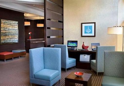 фото отеля Residence Inn London Downtown