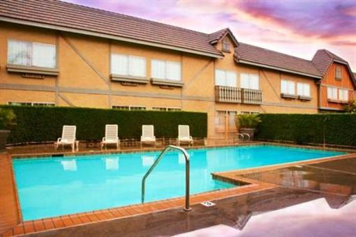 фото отеля Ayres Hotel & Suites Ontario Airport / Convention Center