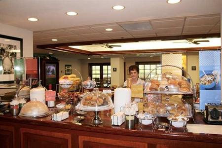 фото отеля Hampton Inn Charleston - Southridge