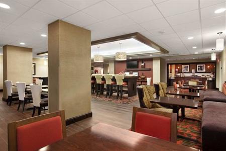 фото отеля Hampton Inn Charleston - Southridge