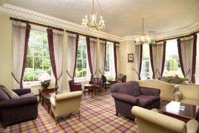 фото отеля Burnham Beeches Hotel