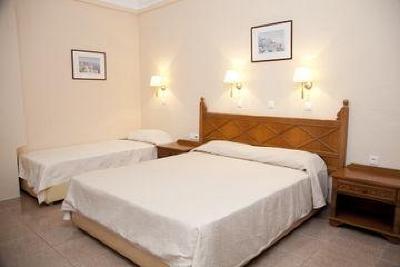 фото отеля Kykladonisia Hostel Fira