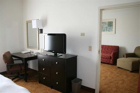 фото отеля Hampton Inn and Suites Toledo-North