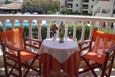 фото отеля Pelouzo Hotel